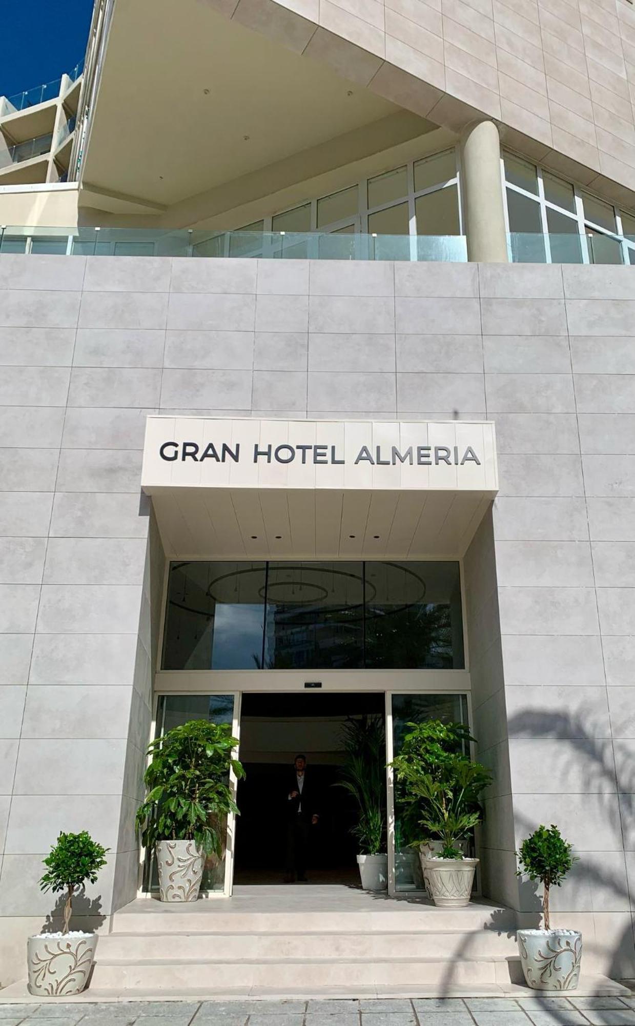 Ohtels Gran Hotel Алмерия Екстериор снимка