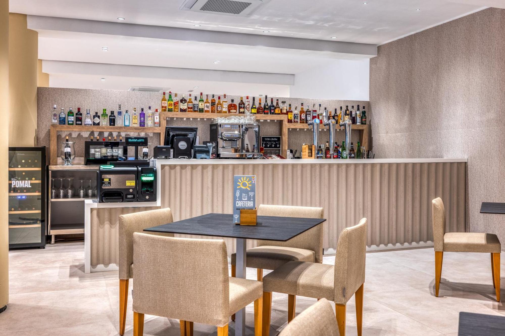 Ohtels Gran Hotel Алмерия Екстериор снимка