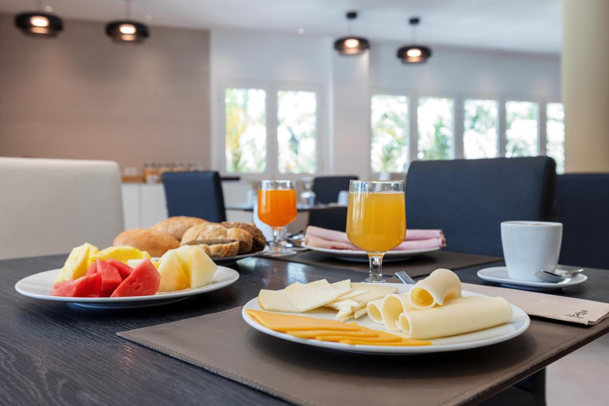 Ohtels Gran Hotel Алмерия Екстериор снимка