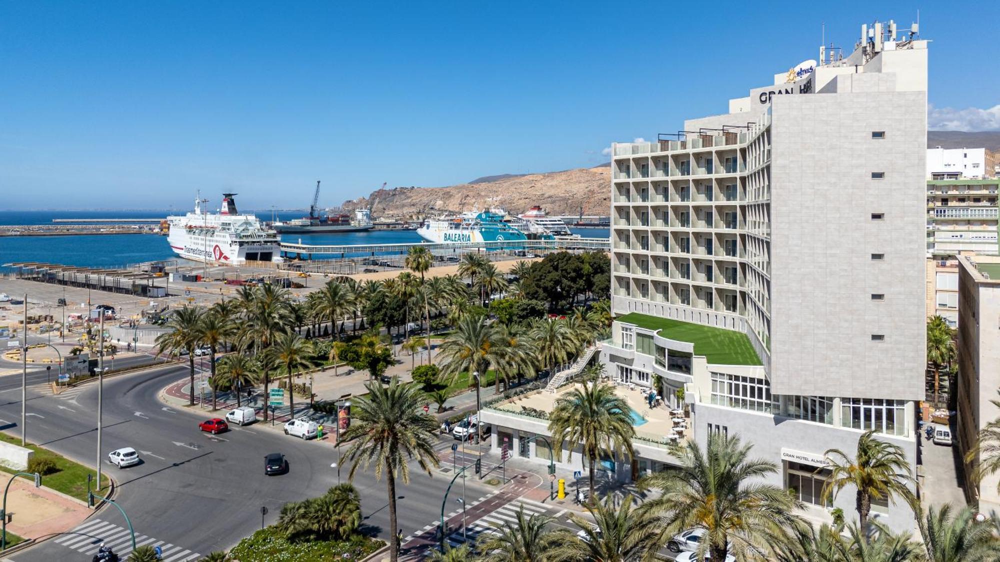 Ohtels Gran Hotel Алмерия Екстериор снимка